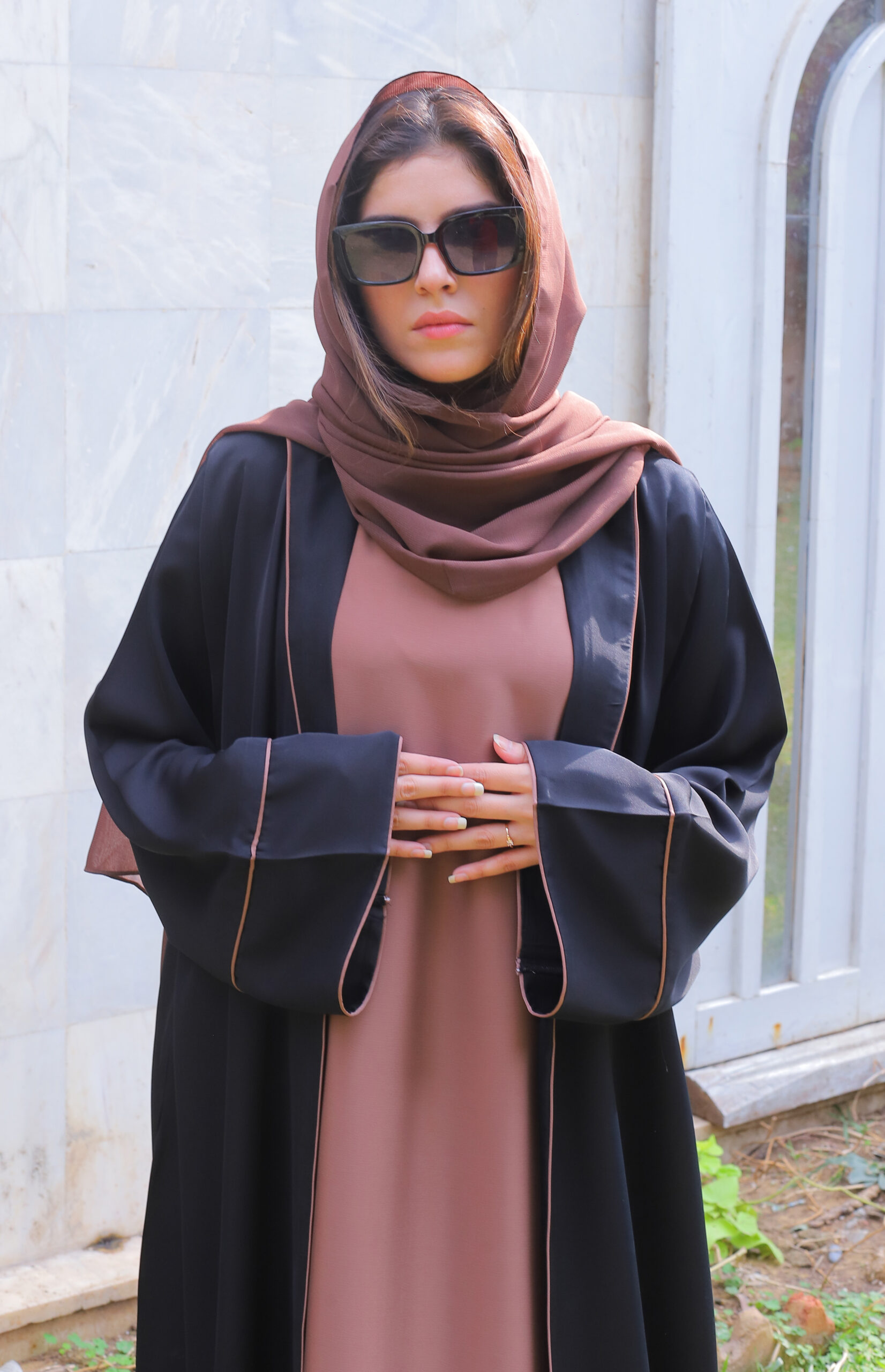 Haizal Black & Mocha Two-Tone Abaya for Women – Allara