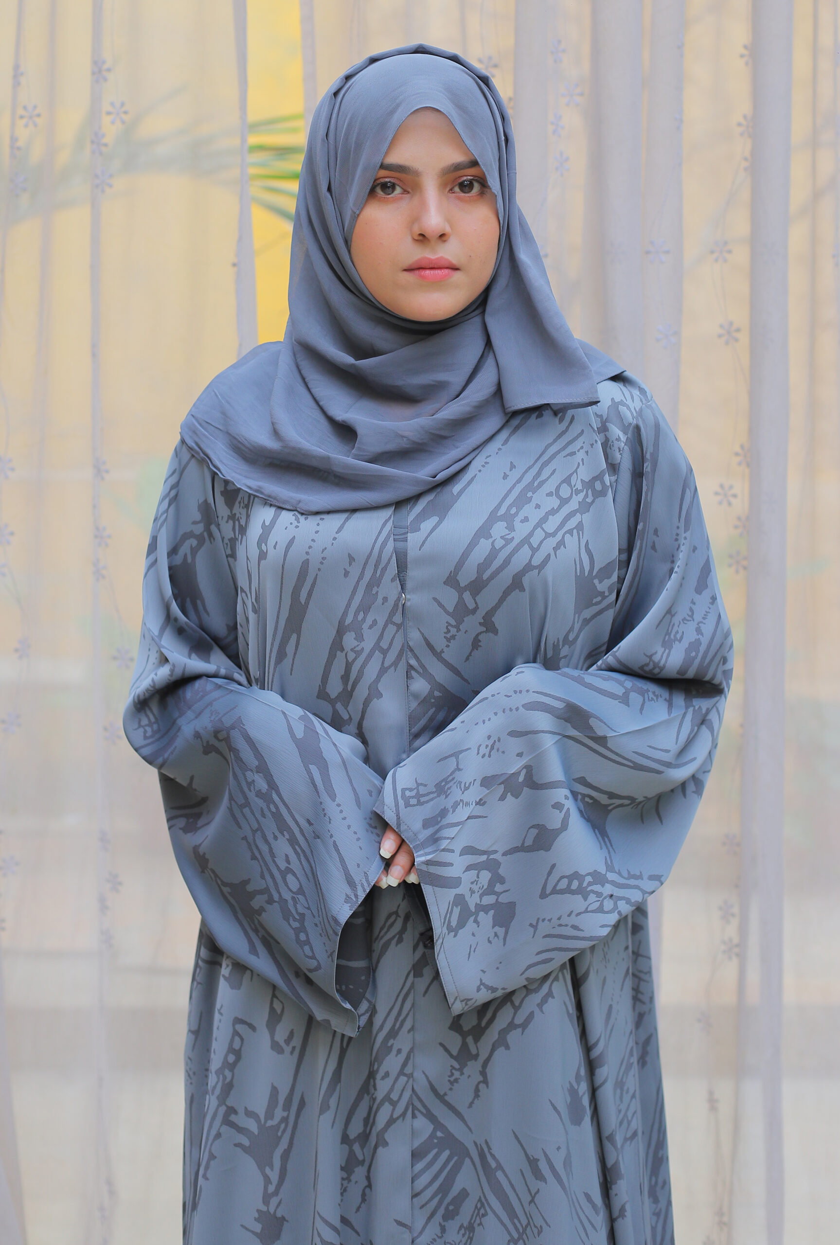 Daneen Grey Printed Abaya for Women – Allara